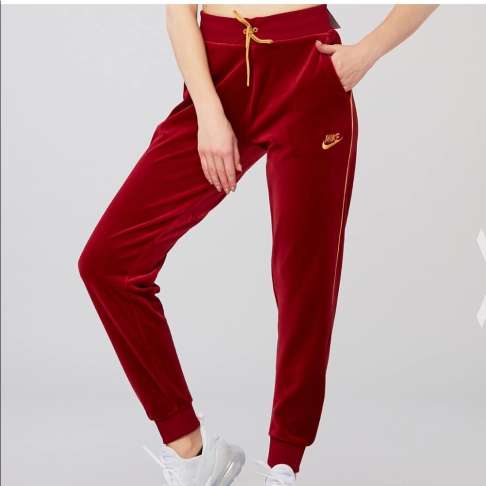 Nike Women Sportswear Velour Jogger Pants size XL